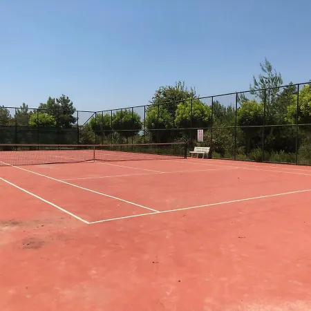 Mahallesi, Aegean Breeze Sitesi B7 * Soğucak